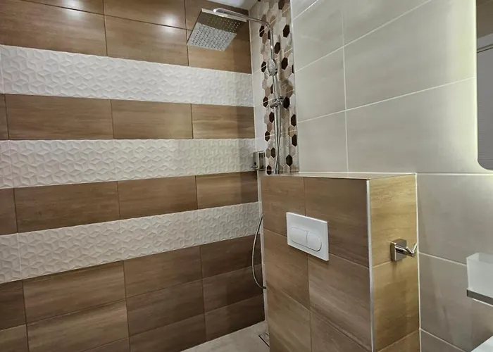 Geronimo בית הארחה בנסקו